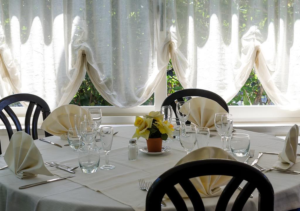 Hotel Le Ginestre Lido di Camaiore Buitenkant foto