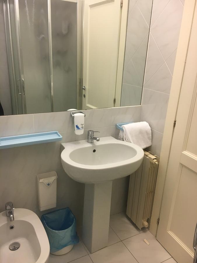 Hotel Le Ginestre Lido di Camaiore Buitenkant foto