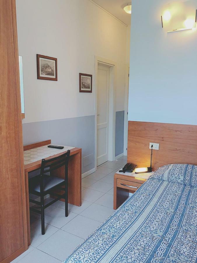 Hotel Le Ginestre Lido di Camaiore Buitenkant foto